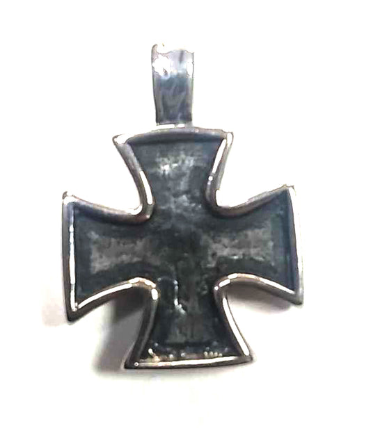 Colgante Acero Inoxidable Cruz Malta Grabada - URA Moto
