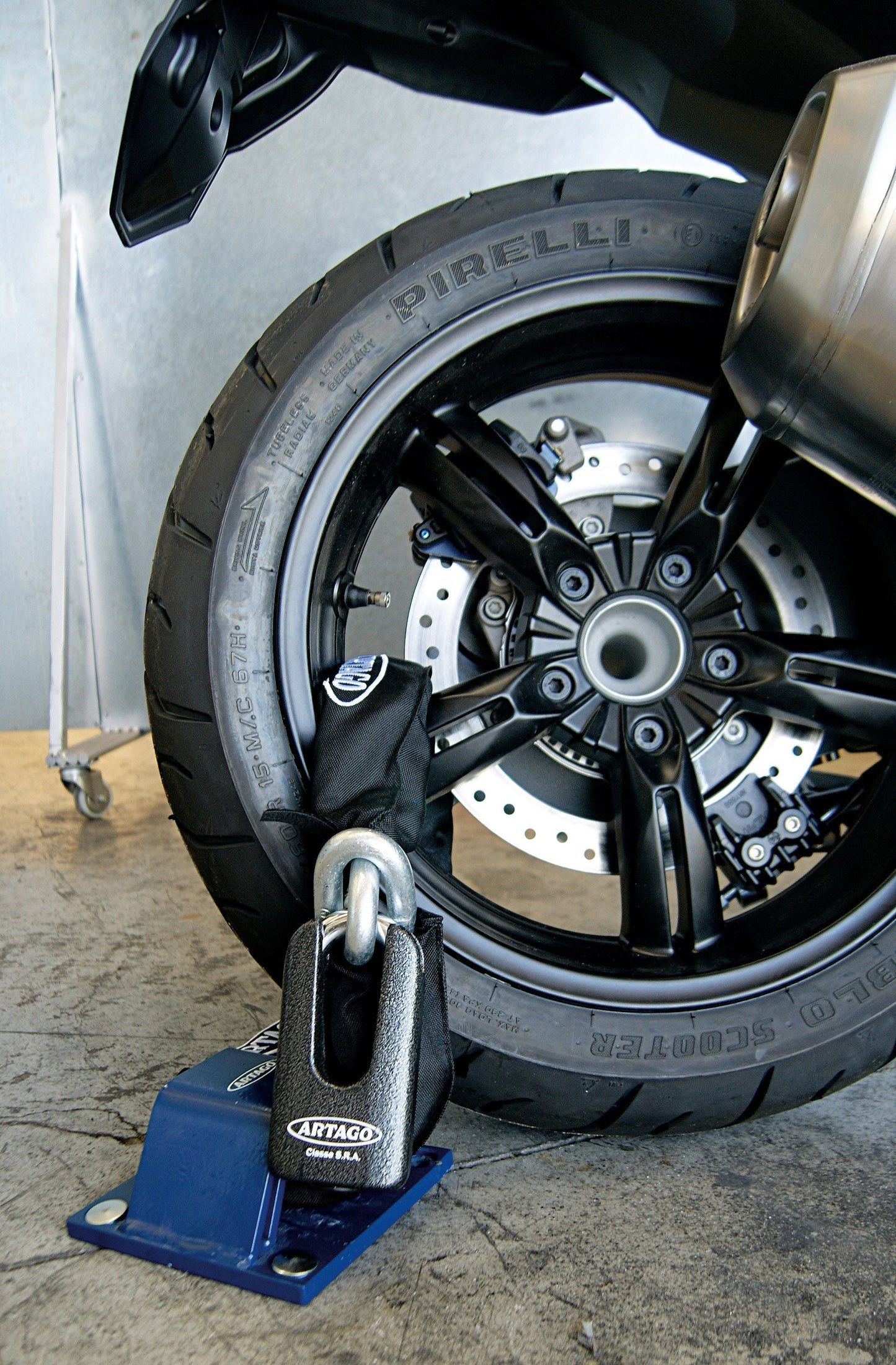 Antirrobo Moto Cadena Artago 69DUO T150 - URA Moto