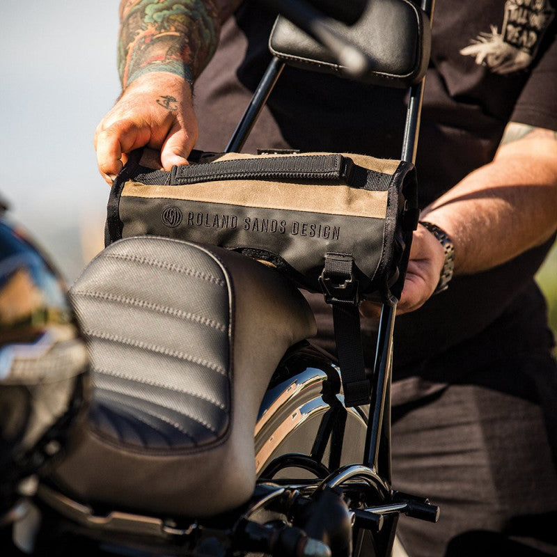 Funda RSD x KRIEGA Roam Tool Roll Negro/Arena - URA Moto