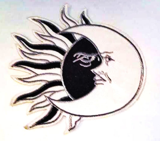 Parche Bordado Sol y Luna Blanco y Negro - URA Moto