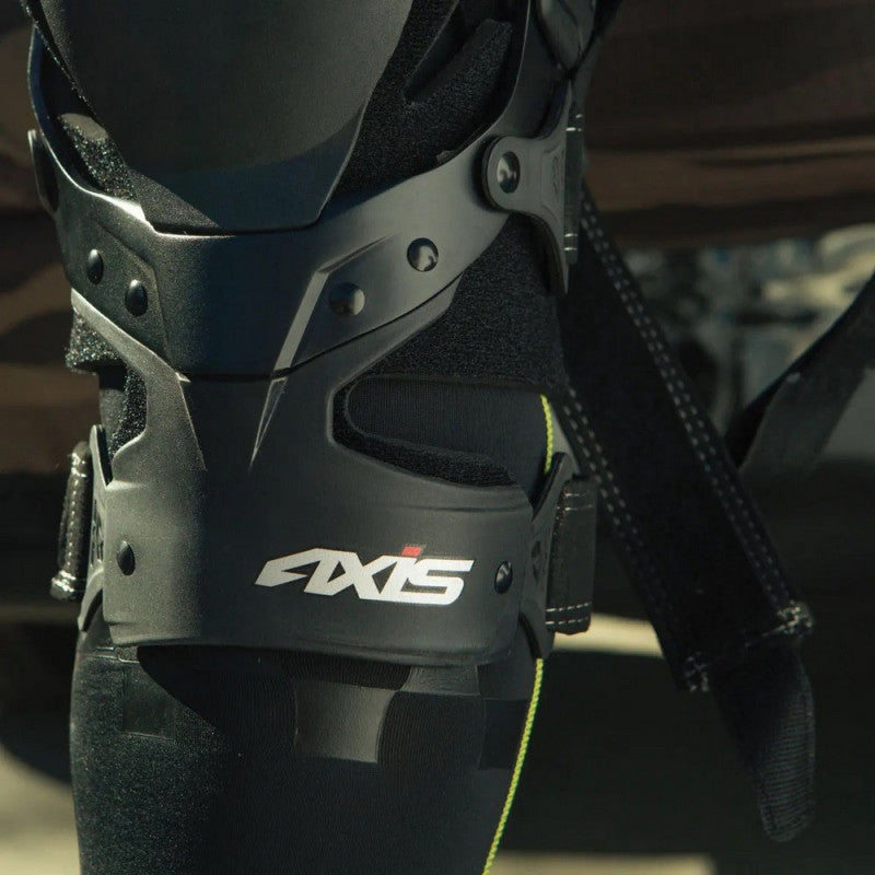Protección Rodilleras Ortopédicas EVS AXIS Sport Negro - URA Moto