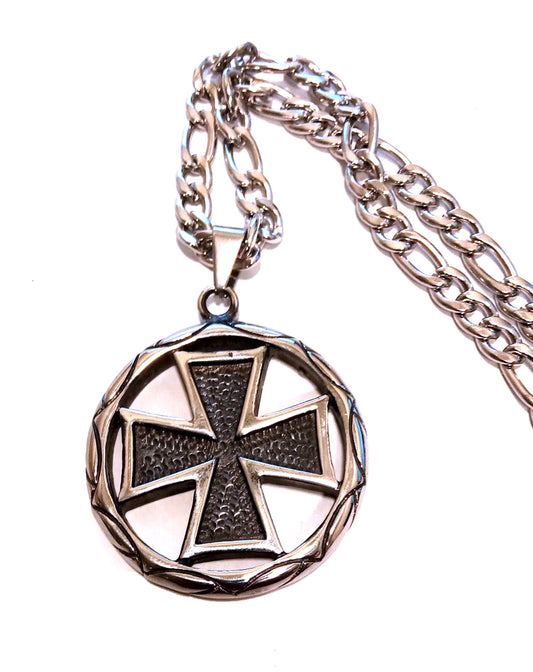 Colgante Acero con Cadena Cruz Templaria Negra con Circulo - URA Moto