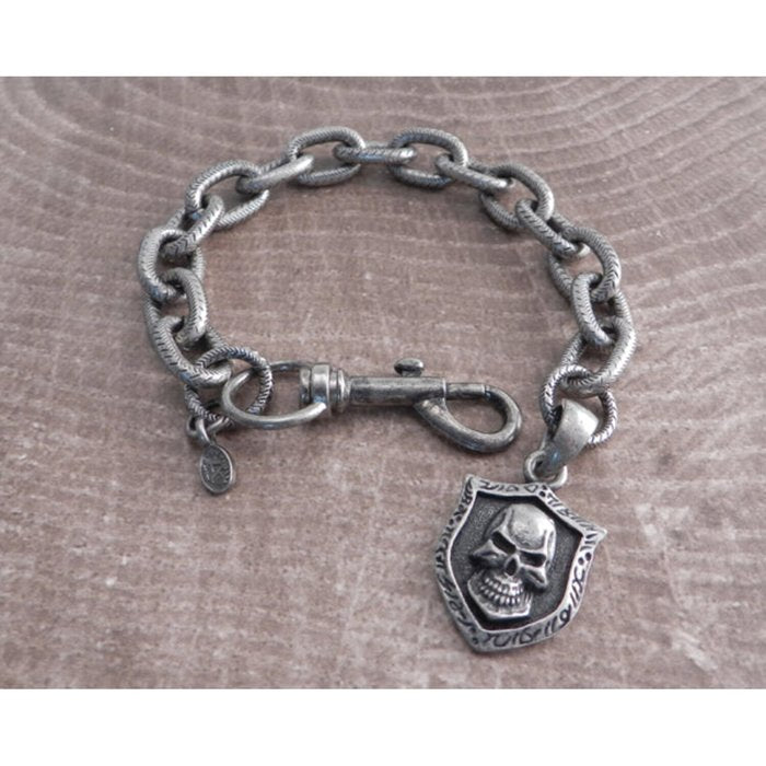 Pulsera con escudo de calavera para hackear enlaces de AmiGaz